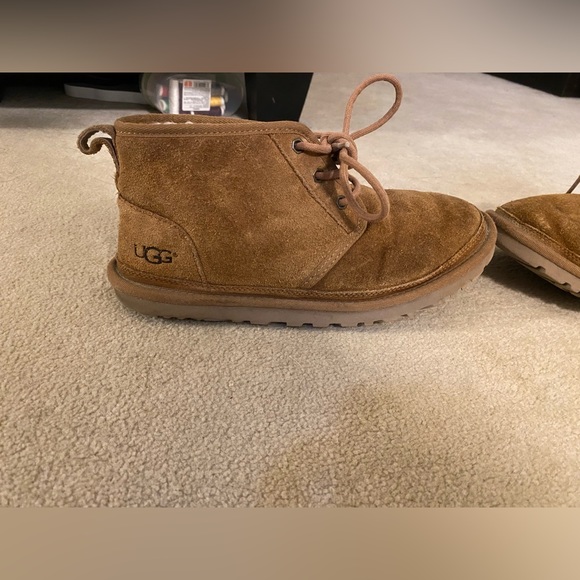 Neumal Ugg Shoe - Picture 7 of 9